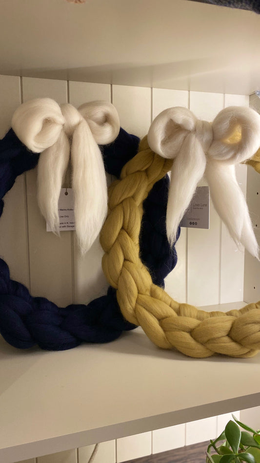 Christmas Merino Wreath - Gold