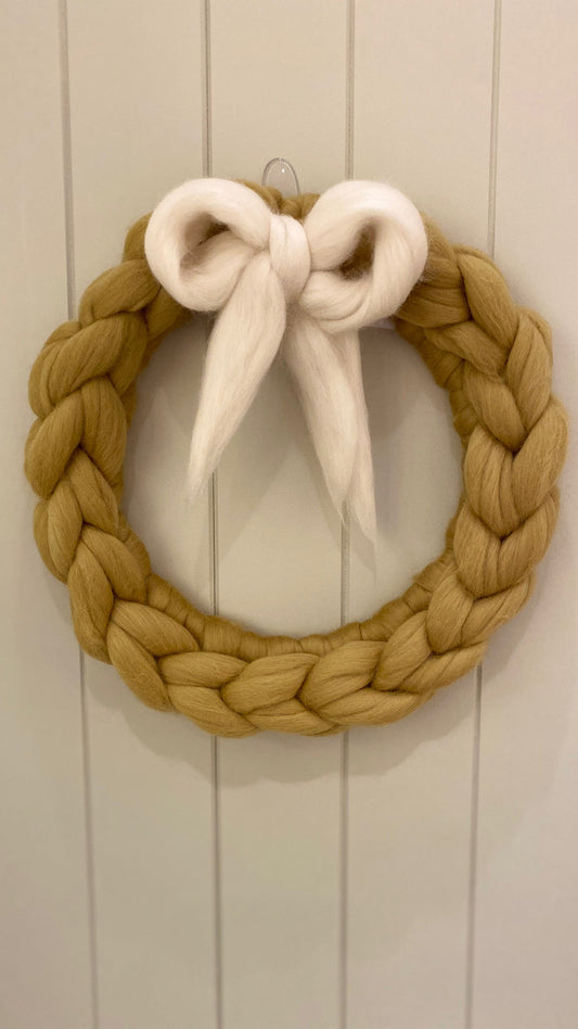 Christmas Merino Wreath - Gold